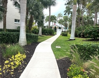 3011 Sandpiper Bay Circle - Photo Thumbnail 4