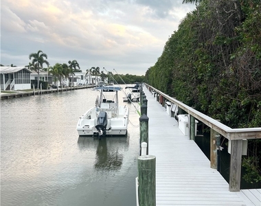 3011 Sandpiper Bay Circle - Photo Thumbnail 23