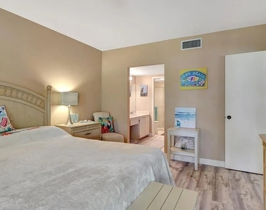 1810 Kings Lake Boulevard - Photo Thumbnail 13
