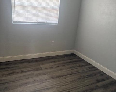 527 A Lane - Photo Thumbnail 9