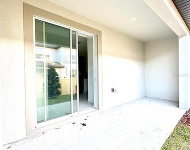 10321 Trumpet Honeysuckle Way - Photo Thumbnail 19