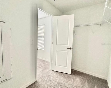 10321 Trumpet Honeysuckle Way - Photo Thumbnail 13