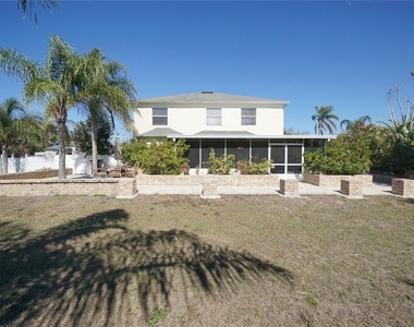 10905 Capstan Lake Drive - Photo Thumbnail 37