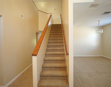 10905 Capstan Lake Drive - Photo Thumbnail 16