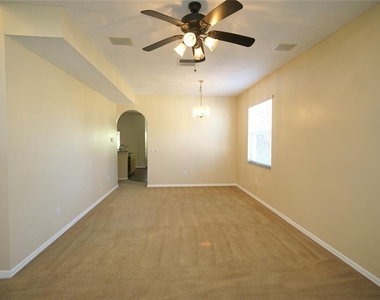 10905 Capstan Lake Drive - Photo Thumbnail 10