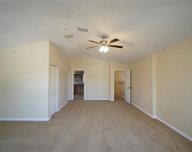 10905 Capstan Lake Drive - Photo Thumbnail 11