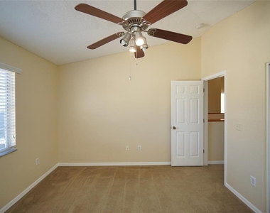 10905 Capstan Lake Drive - Photo Thumbnail 24