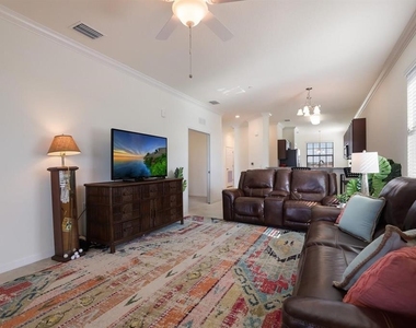 16706 Vardon Terrace - Photo Thumbnail 5