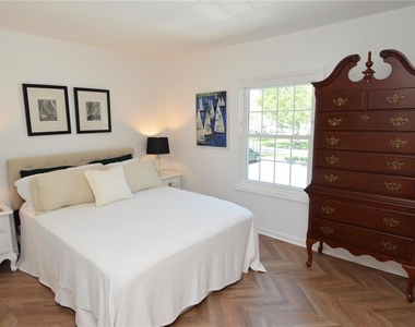 5048 Beach Drive Se - Photo Thumbnail 36