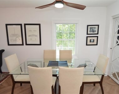 5048 Beach Drive Se - Photo Thumbnail 14