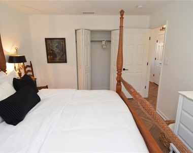 5048 Beach Drive Se - Photo Thumbnail 26