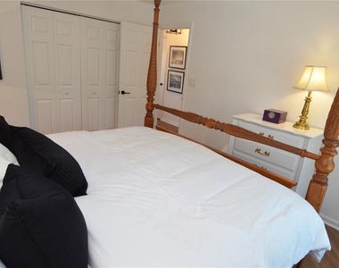 5048 Beach Drive Se - Photo Thumbnail 27