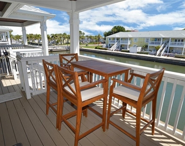 5048 Beach Drive Se - Photo Thumbnail 43