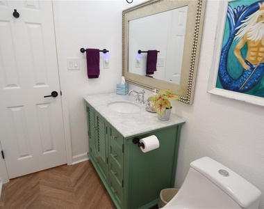 5048 Beach Drive Se - Photo Thumbnail 32