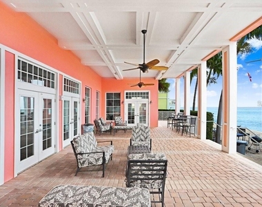 5048 Beach Drive Se - Photo Thumbnail 63
