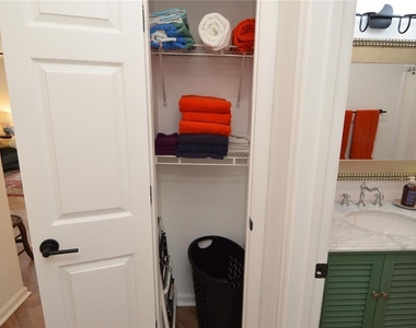 5048 Beach Drive Se - Photo Thumbnail 28