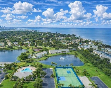 5048 Beach Drive Se - Photo Thumbnail 94
