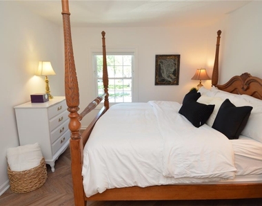 5048 Beach Drive Se - Photo Thumbnail 23
