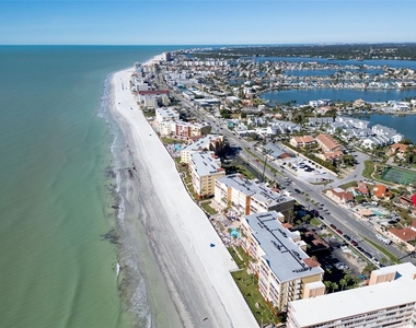 16613 Gulf Boulevard - Photo Thumbnail 42