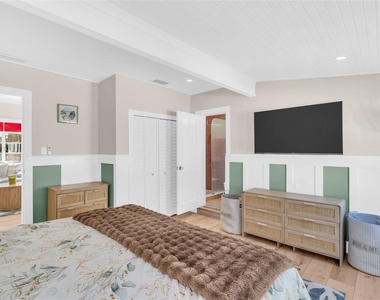 16613 Gulf Boulevard - Photo Thumbnail 18
