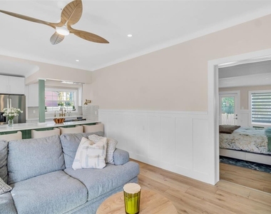 16613 Gulf Boulevard - Photo Thumbnail 15