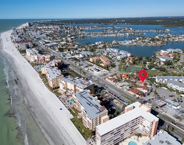 16613 Gulf Boulevard - Photo Thumbnail 1
