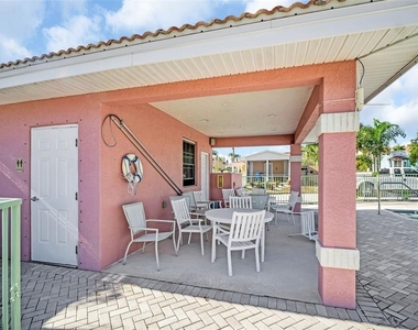 16613 Gulf Boulevard - Photo Thumbnail 38