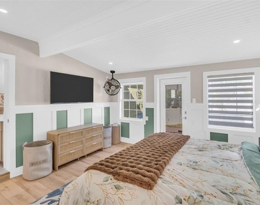 16613 Gulf Boulevard - Photo Thumbnail 16
