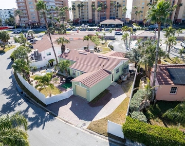 16613 Gulf Boulevard - Photo Thumbnail 47