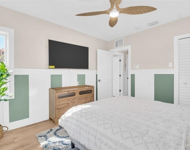16613 Gulf Boulevard - Photo Thumbnail 28