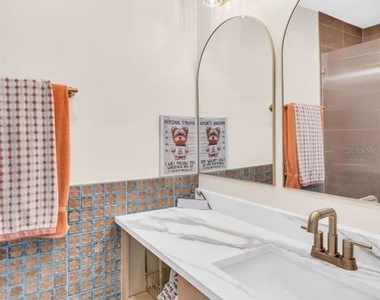 16613 Gulf Boulevard - Photo Thumbnail 21