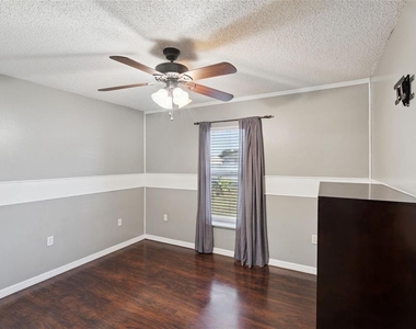 907 Salerno Court - Photo Thumbnail 7