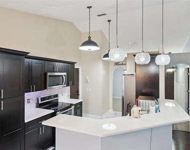 907 Salerno Court - Photo Thumbnail 3