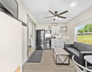 2 Count Fleet Drive - Photo Thumbnail 18