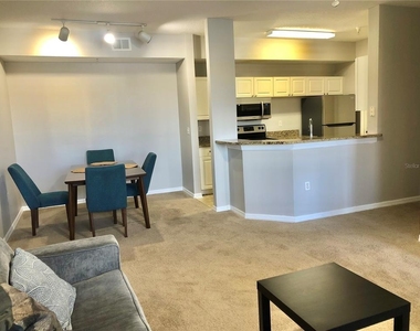 5542 Metrowest Boulevard - Photo Thumbnail 4