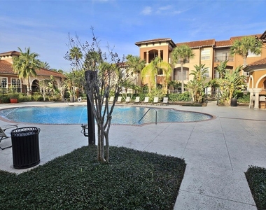 5542 Metrowest Boulevard - Photo Thumbnail 22