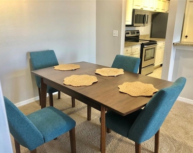5542 Metrowest Boulevard - Photo Thumbnail 5