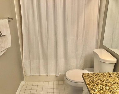 5542 Metrowest Boulevard - Photo Thumbnail 16