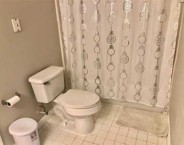5542 Metrowest Boulevard - Photo Thumbnail 12