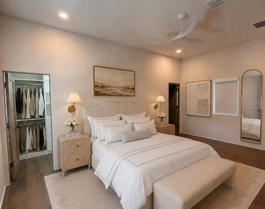 301 W Comstock Avenue - Photo Thumbnail 3