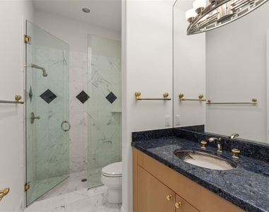 9701 Lake Isleworth Court - Photo Thumbnail 26