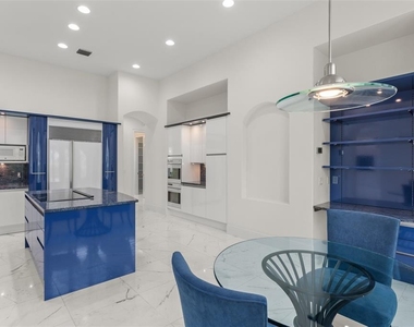 9701 Lake Isleworth Court - Photo Thumbnail 9
