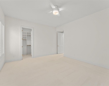 9701 Lake Isleworth Court - Photo Thumbnail 25