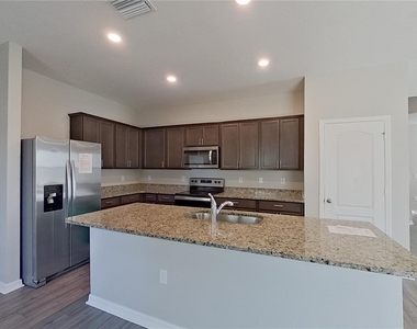 30161 Fedora Circle - Photo Thumbnail 9