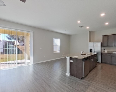 30161 Fedora Circle - Photo Thumbnail 10