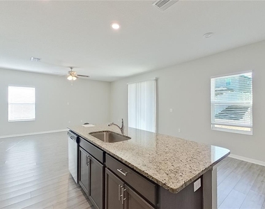 30161 Fedora Circle - Photo Thumbnail 7