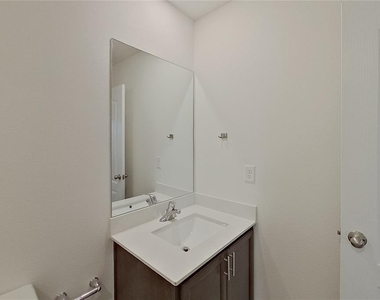 30161 Fedora Circle - Photo Thumbnail 16