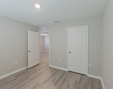 30161 Fedora Circle - Photo Thumbnail 19