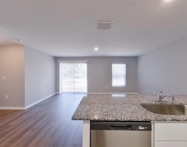9810 N Santee Terrace - Photo Thumbnail 9