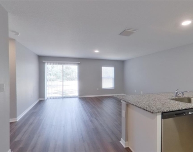 9810 N Santee Terrace - Photo Thumbnail 8